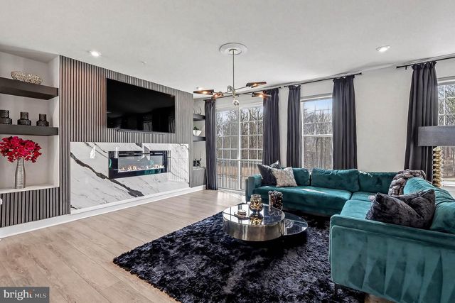 10878 FOXTROT CIR, Upper Marlboro, MD 20772