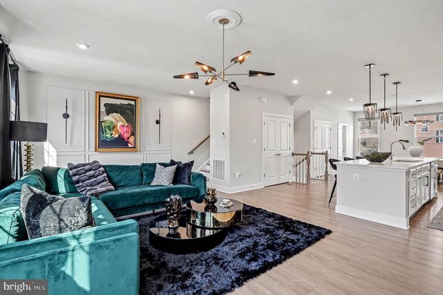10878 FOXTROT CIR, Upper Marlboro, MD 20772