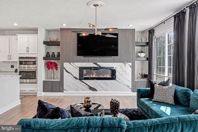 10878 FOXTROT CIR, Upper Marlboro, MD 20772