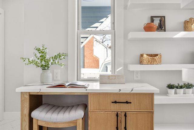 20 Townsedn St, Waltham, MA 02453