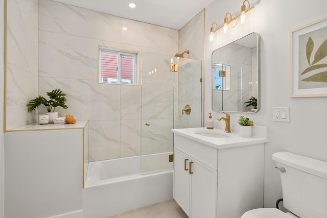 20 Townsedn St, Waltham, MA 02453