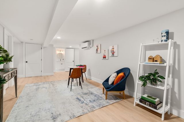 20 Townsedn St, Waltham, MA 02453