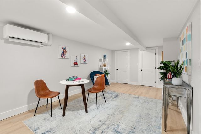 20 Townsedn St, Waltham, MA 02453