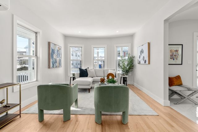 20 Townsedn St, Waltham, MA 02453