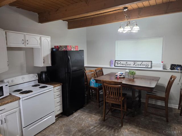 2114 St Leo Place, Cincinnati, OH 45211