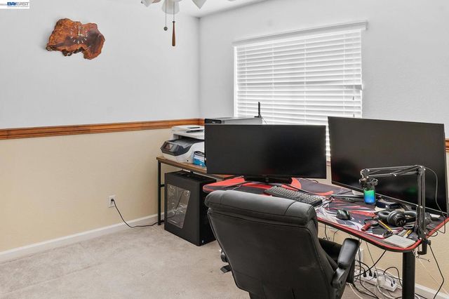 1110 Plymouth Dr, Tracy, CA 95376