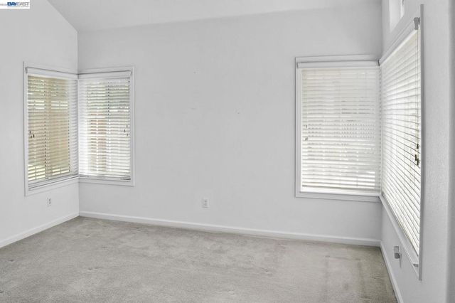 1110 Plymouth Dr, Tracy, CA 95376