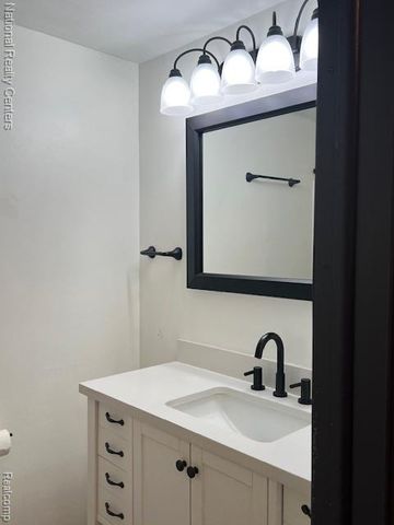 37543 Colonial Drive 124, Westland, MI 48185