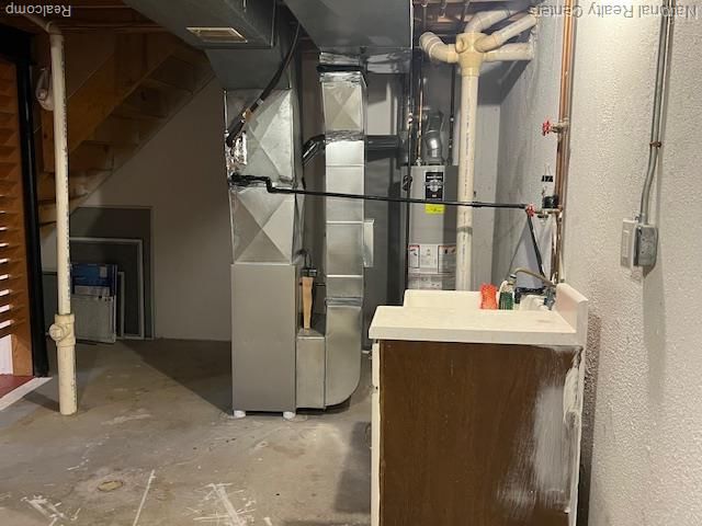 37543 Colonial Drive 124, Westland, MI 48185