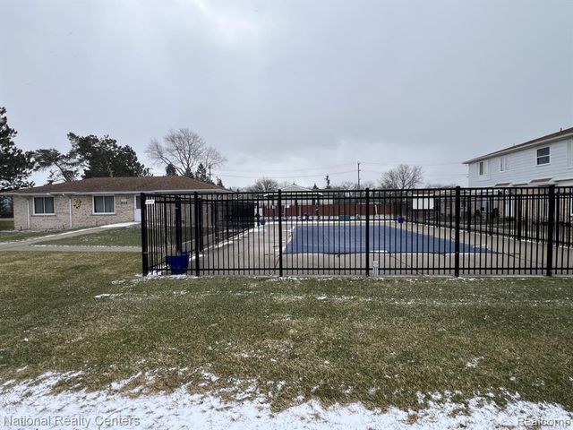 37543 Colonial Drive 124, Westland, MI 48185