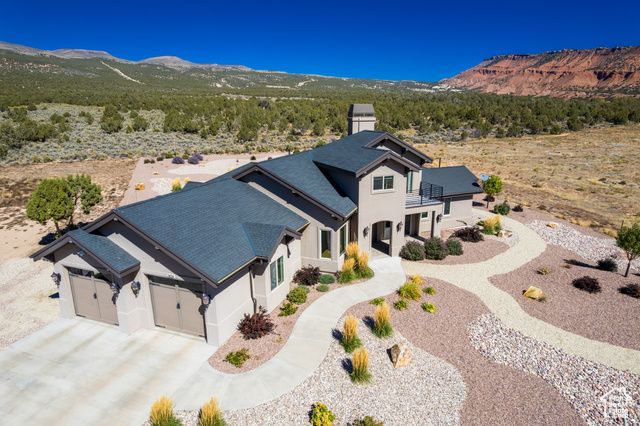 7424 N OLD POWER PLANT RD, Vernal, UT 84078