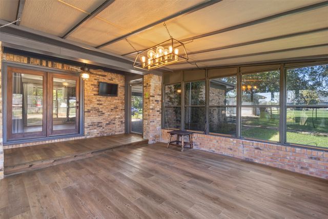 9591 Dripping Springs Road, Denison, TX 75021