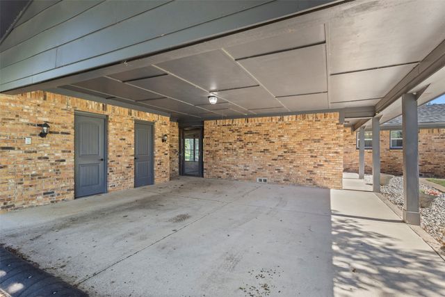 9591 Dripping Springs Road, Denison, TX 75021
