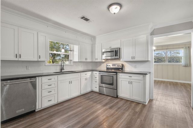 9591 Dripping Springs Road, Denison, TX 75021