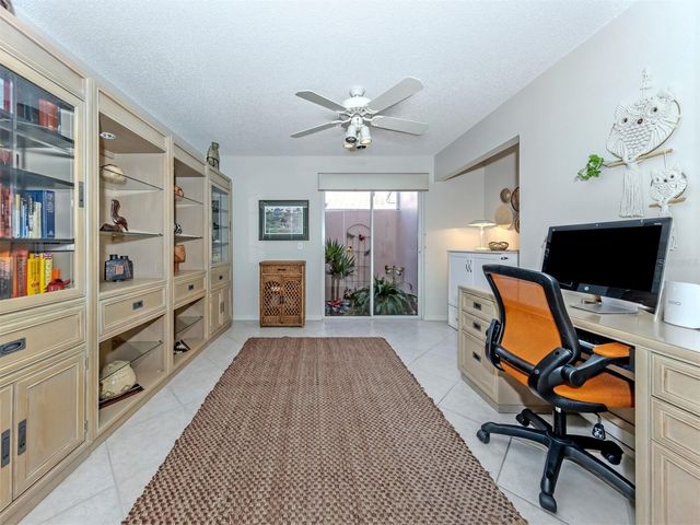 575 CLUBSIDE CIRCLE 35, Venice, FL 34293
