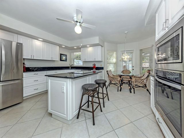 575 CLUBSIDE CIRCLE 35, Venice, FL 34293
