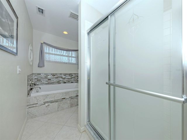 575 CLUBSIDE CIRCLE 35, Venice, FL 34293