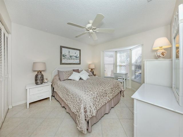 575 CLUBSIDE CIRCLE 35, Venice, FL 34293