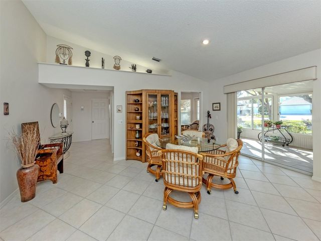 575 CLUBSIDE CIRCLE 35, Venice, FL 34293