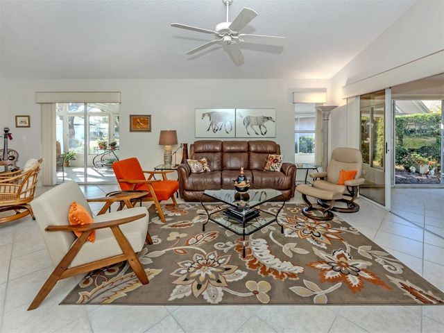 575 CLUBSIDE CIRCLE 35, Venice, FL 34293