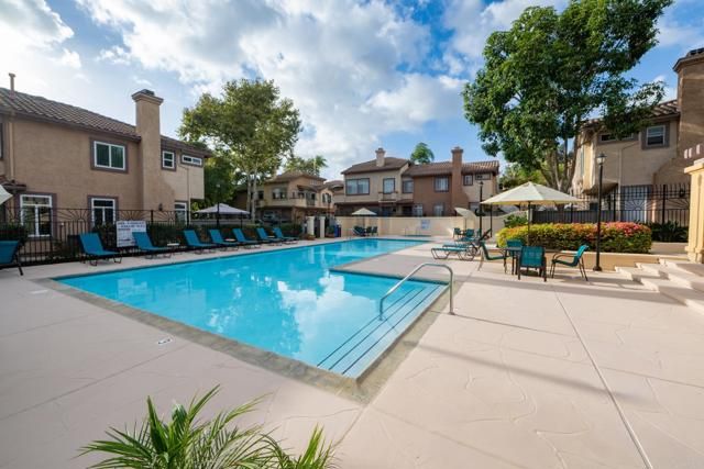 11376 Via Rancho San Diego Road F, El Cajon, CA 92019