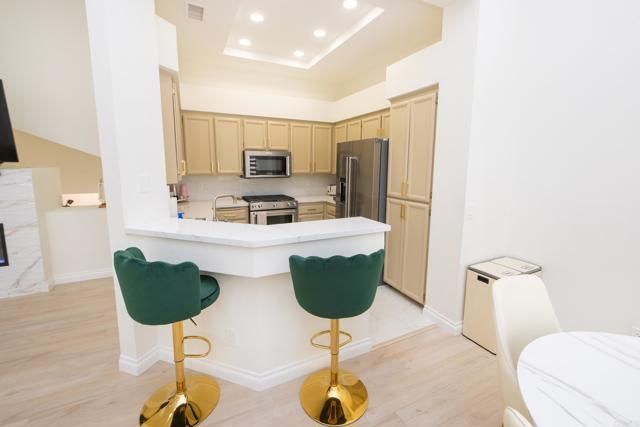 11376 Via Rancho San Diego Road F, El Cajon, CA 92019