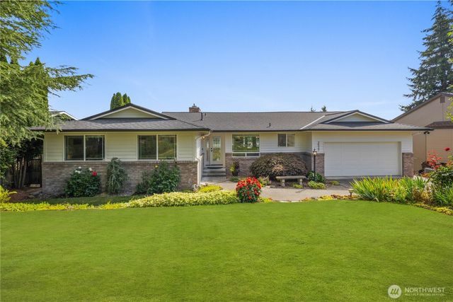 2527 211th Avenue E, Lake Tapps, WA 98391