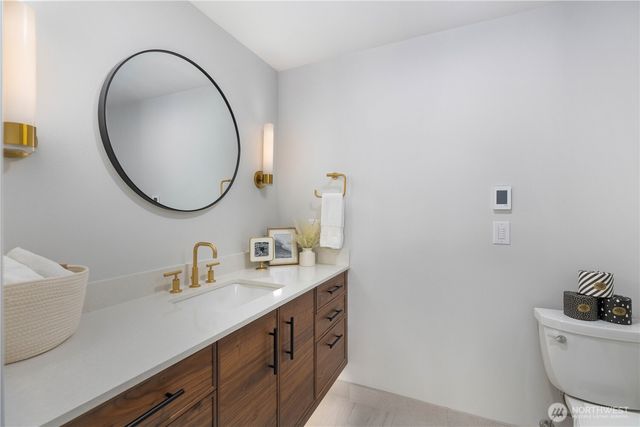 2527 211th Avenue E, Lake Tapps, WA 98391