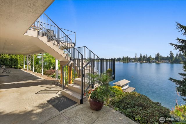 2527 211th Avenue E, Lake Tapps, WA 98391