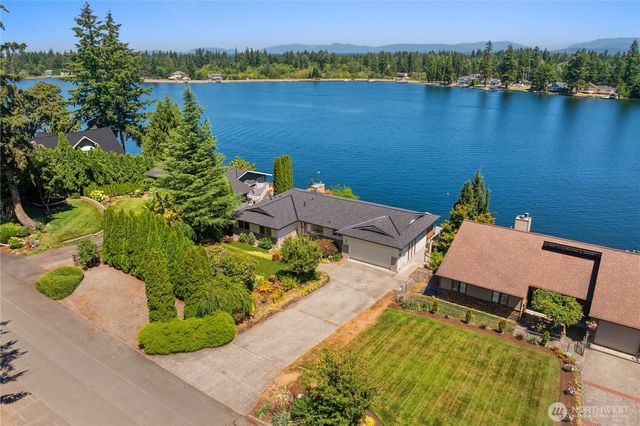 2527 211th Avenue E, Lake Tapps, WA 98391