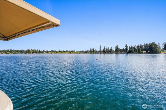 2527 211th Avenue E, Lake Tapps, WA 98391