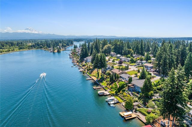 2527 211th Avenue E, Lake Tapps, WA 98391