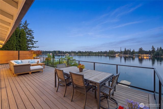 2527 211th Avenue E, Lake Tapps, WA 98391