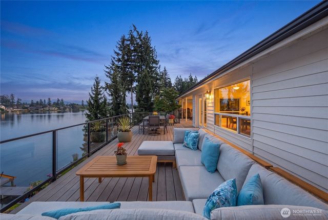 2527 211th Avenue E, Lake Tapps, WA 98391
