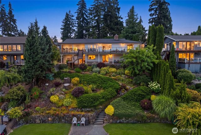 2527 211th Avenue E, Lake Tapps, WA 98391