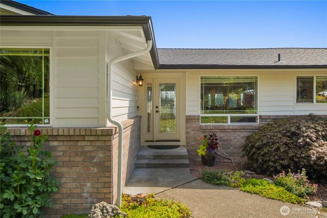 2527 211th Avenue E, Lake Tapps, WA 98391