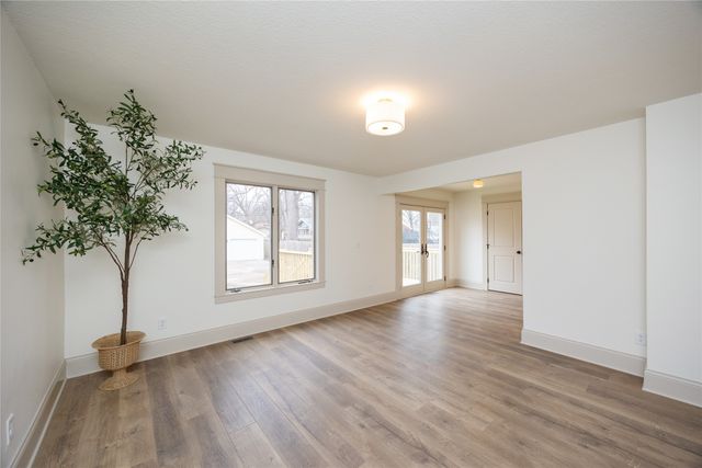 1236 43rd Street, Des Moines, IA 50311