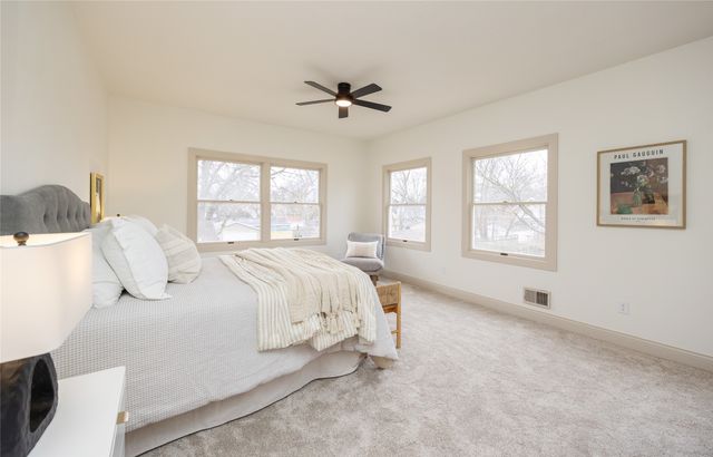 1236 43rd Street, Des Moines, IA 50311