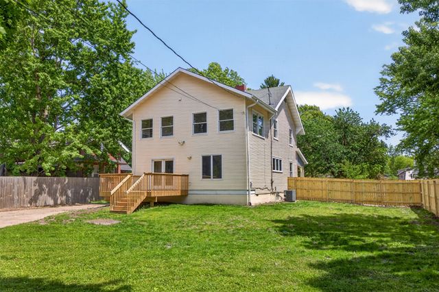 1236 43rd Street, Des Moines, IA 50311