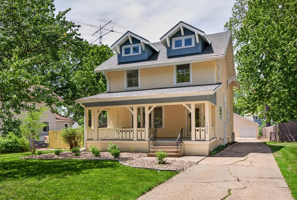 1236 43rd Street, Des Moines, IA 50311