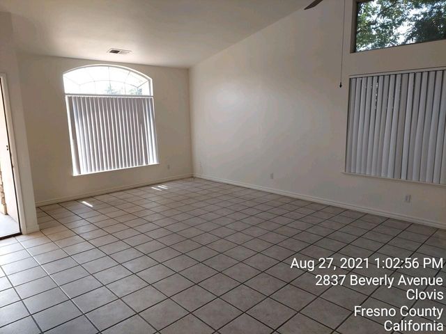 2837 Beverly Avenue, Clovis, CA 93611
