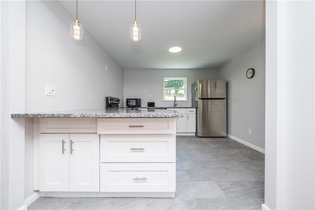 239 Pointview, Brentwood, PA 15227