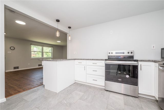 239 Pointview, Brentwood, PA 15227