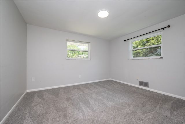 239 Pointview, Brentwood, PA 15227