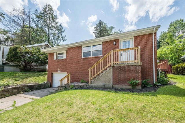 239 Pointview, Brentwood, PA 15227