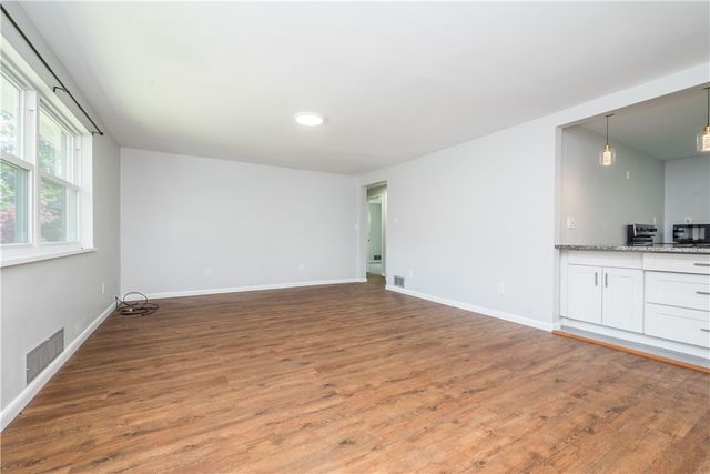 239 Pointview, Brentwood, PA 15227