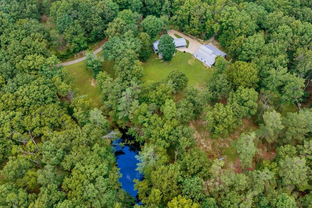 4251 Moss Hill Dr, Nunnelly, TN 37137