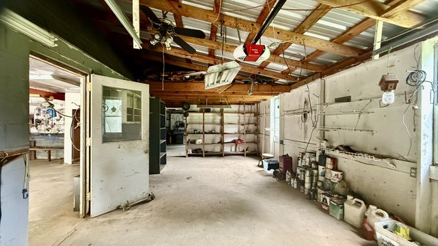 4251 Moss Hill Dr, Nunnelly, TN 37137