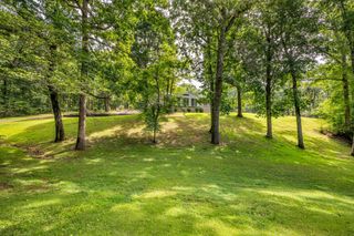 4251 Moss Hill Dr, Nunnelly, TN 37137