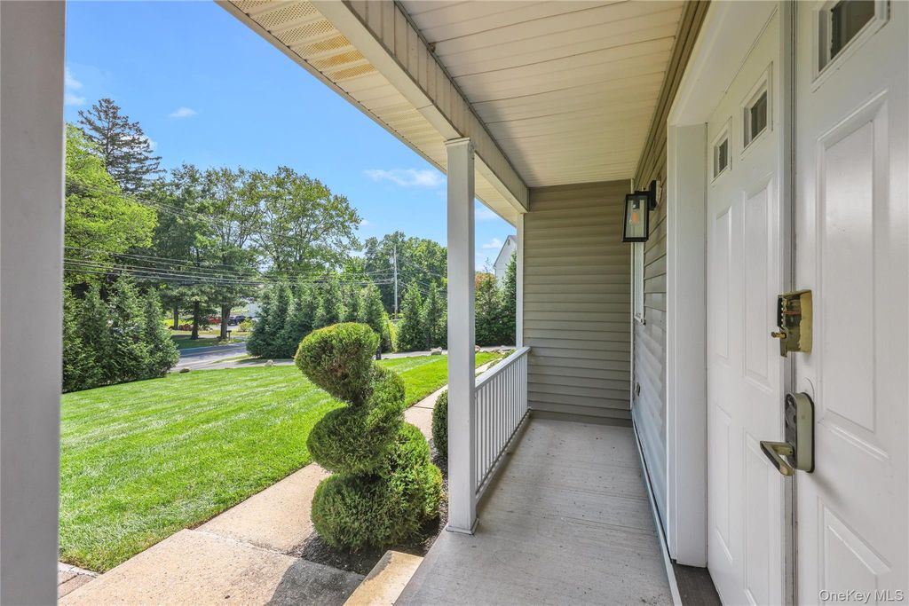 169 S Pascack Road, Nanuet, NY 10954 — photo 3